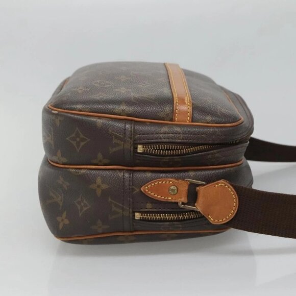 LOUIS VUITTON Monogram Reporter PM Shoulder Bag - Picture 4 of 16